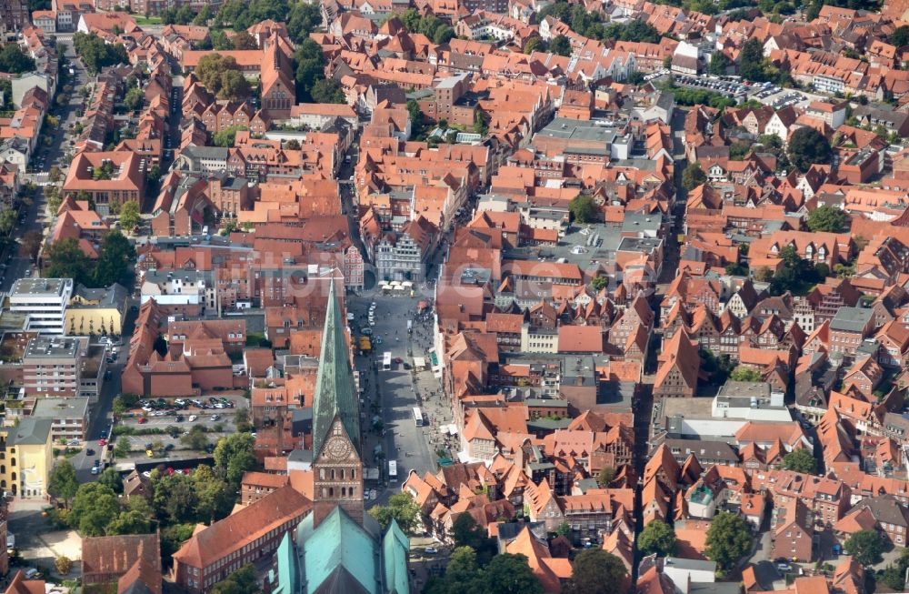 Luftbild Lüneburg - Altstadtbereich und Innenstadtzentrum von Lüneburg im Bundesland Niedersachsen, Deutschland