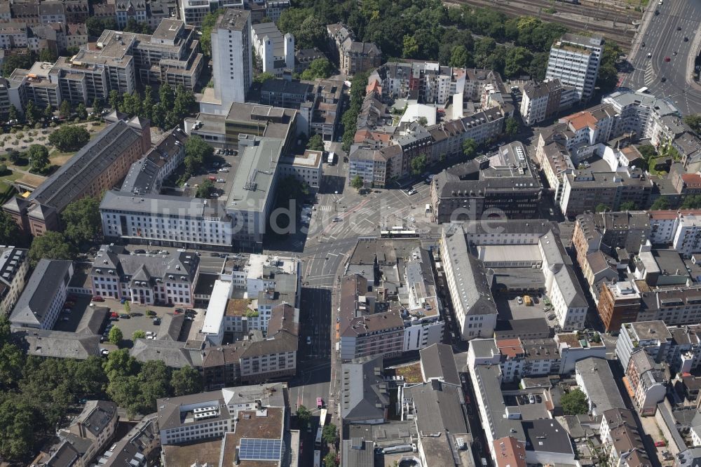 Mainz aus der Vogelperspektive: Altstadtbereich und Innenstadtzentrum in Mainz im Bundesland Rheinland-Pfalz