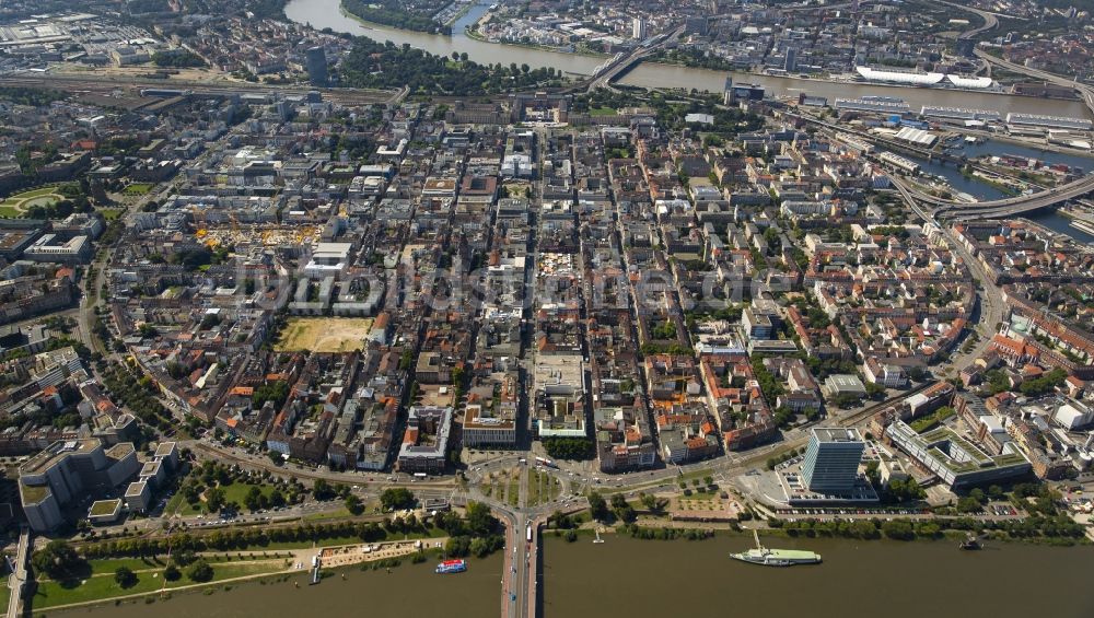 Luftaufnahme Mannheim - Altstadtbereich und Innenstadtzentrum in Mannheim im Bundesland Baden-Württemberg