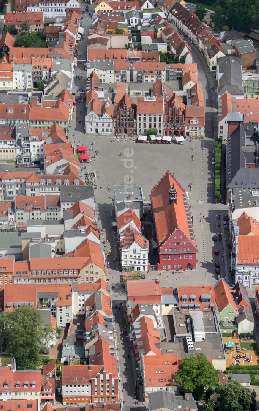 Luftbild Greifswald - Altstadtbereich und Innenstadtzentrum mit Marktplatz in Greifswald im Bundesland Mecklenburg-Vorpommern, Deutschland