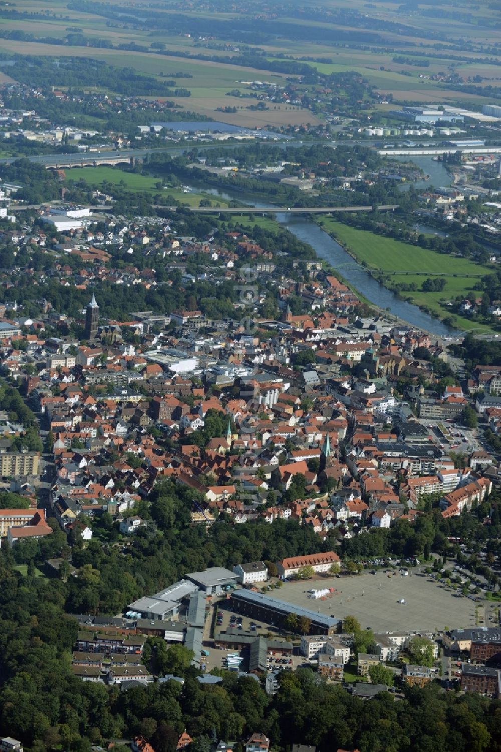 Minden von oben - Altstadtbereich und Innenstadtzentrum von Minden im Bundesland Nordrhein-Westfalen