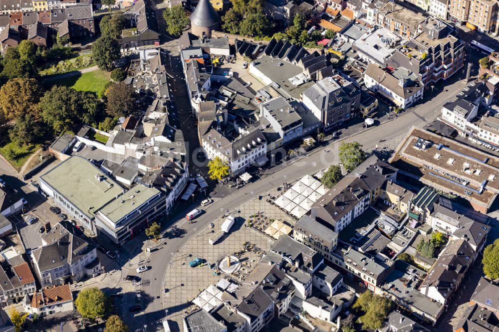 Mönchengladbach von oben - Altstadtbereich und Innenstadtzentrum in Mönchengladbach im Bundesland Nordrhein-Westfalen, Deutschland