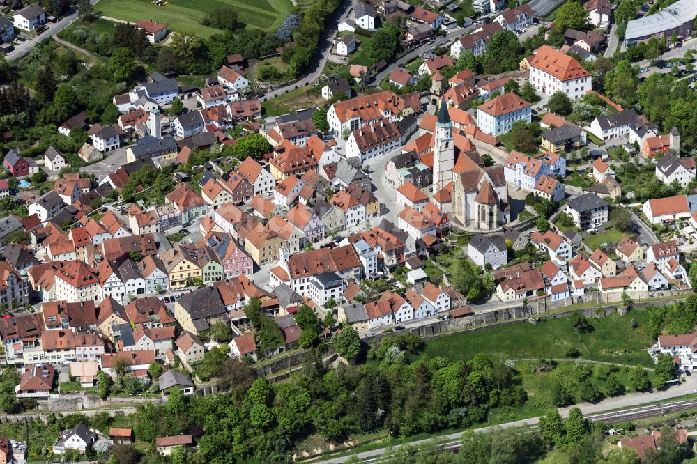 Nabburg aus der Vogelperspektive: Altstadtbereich und Innenstadtzentrum in Nabburg im Bundesland Bayern, Deutschland