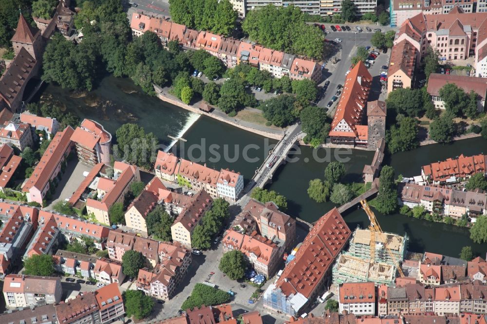 Nürnberg aus der Vogelperspektive: Altstadtbereich und Innenstadtzentrum in Nürnberg im Bundesland Bayern