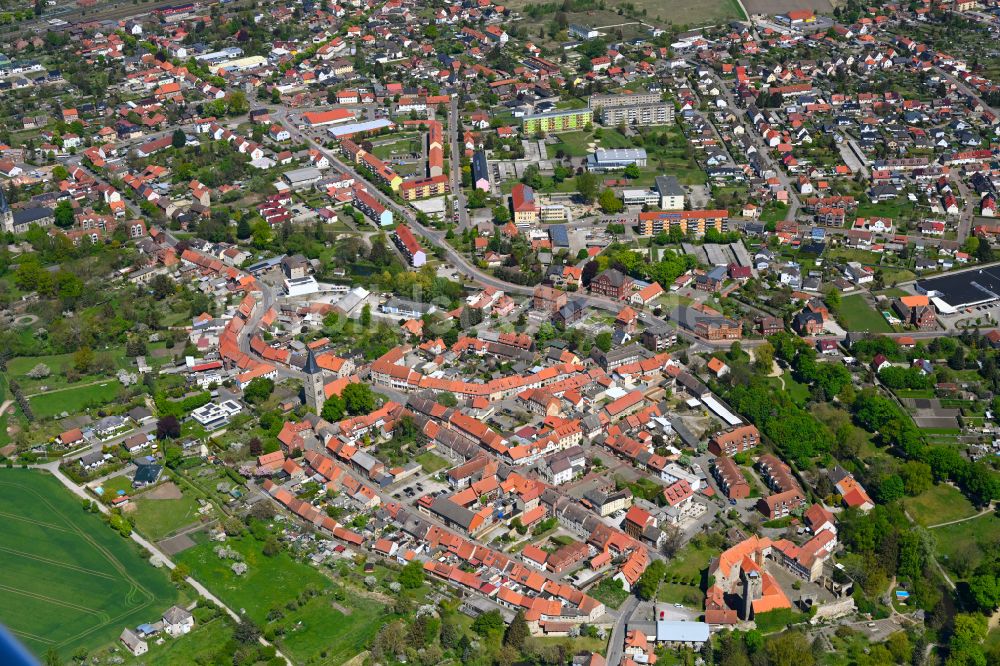 Luftaufnahme Oebisfelde - Altstadtbereich und Innenstadtzentrum in Oebisfelde im Bundesland Sachsen-Anhalt, Deutschland