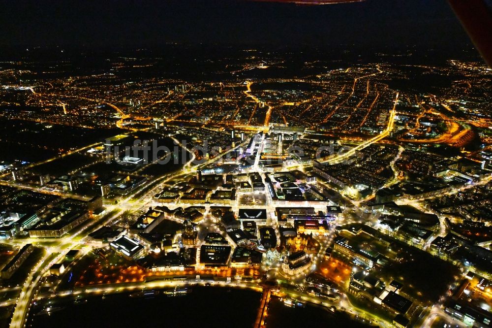 Luftaufnahme Dresden - Altstadtbereich und Innenstadtzentrum im Ortsteil Altstadt in Dresden im Bundesland Sachsen, Deutschland