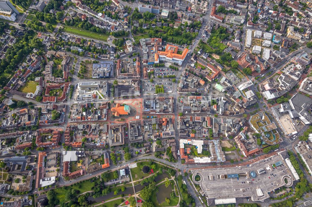 Luftaufnahme Hamm - Altstadtbereich und Innenstadtzentrum im Ortsteil Heessen in Hamm im Bundesland Nordrhein-Westfalen, Deutschland