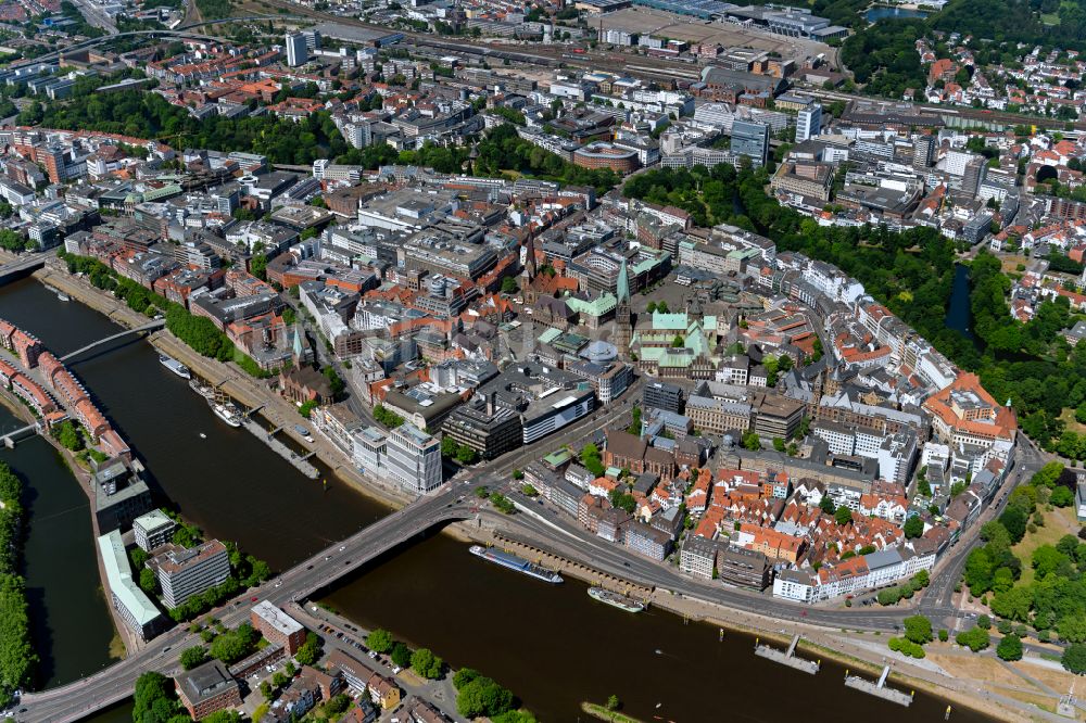 Luftbild Bremen - Altstadtbereich und Innenstadtzentrum im Ortsteil Mitte in Bremen, Deutschland