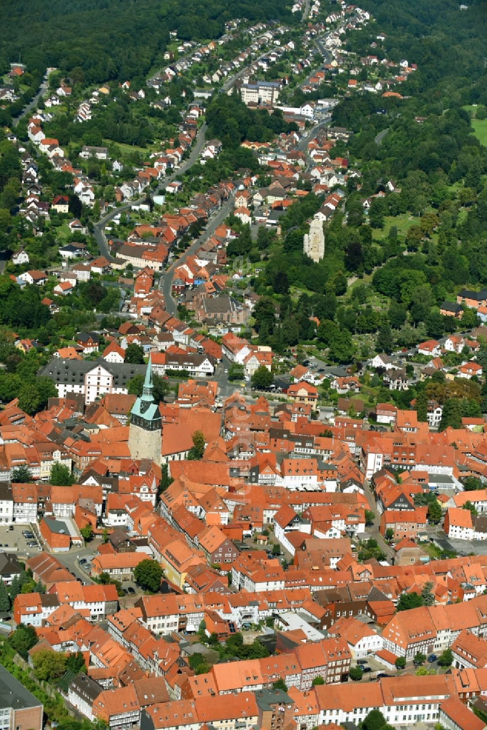 Osterode am Harz von oben - Altstadtbereich und Innenstadtzentrum in Osterode am Harz im Bundesland Niedersachsen, Deutschland