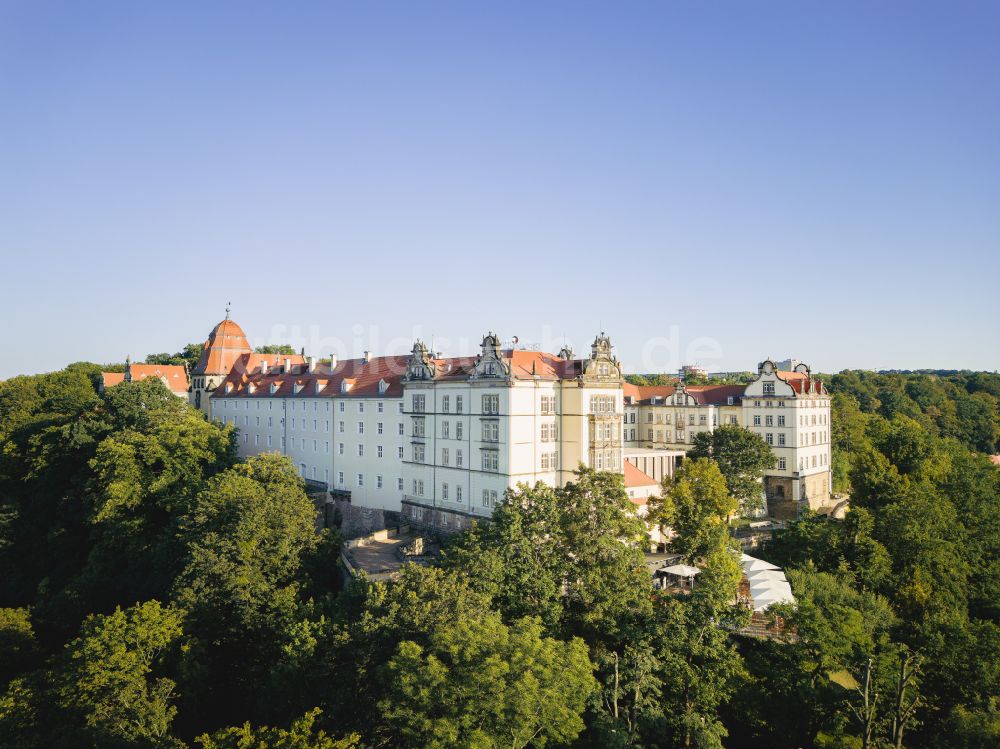 Pirna aus der Vogelperspektive: Altstadtbereich und Innenstadtzentrum in Pirna im Bundesland Sachsen, Deutschland