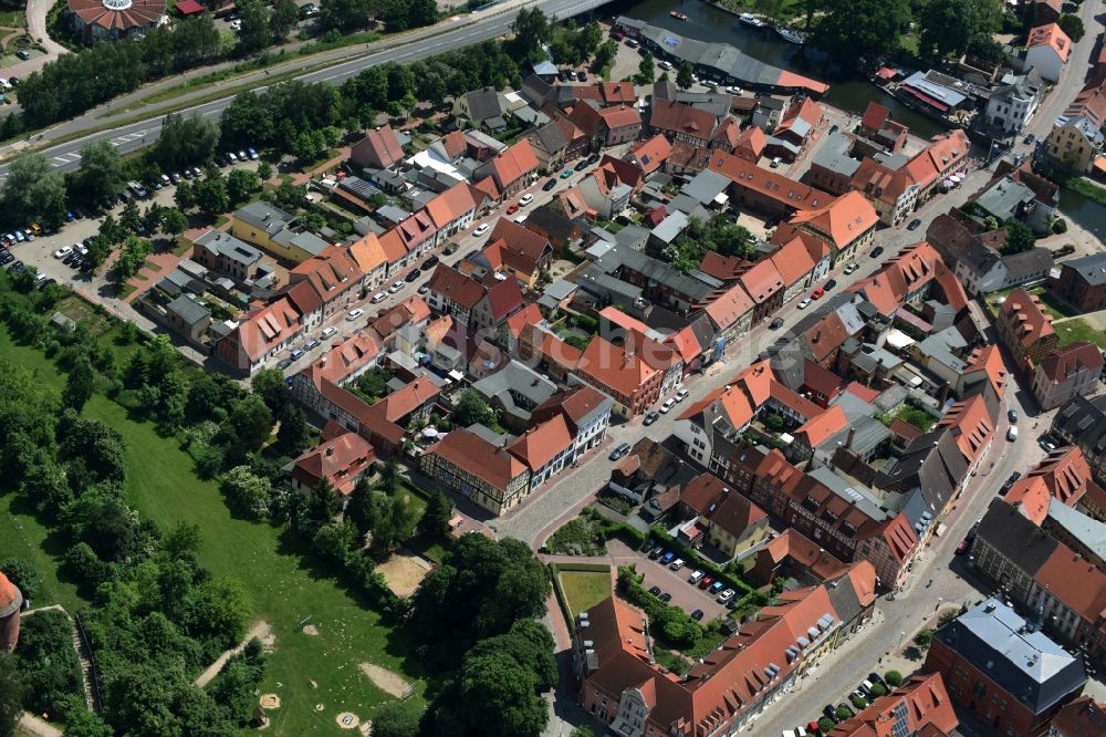 Plau am See aus der Vogelperspektive: Altstadtbereich und Innenstadtzentrum in Plau am See im Bundesland Mecklenburg-Vorpommern