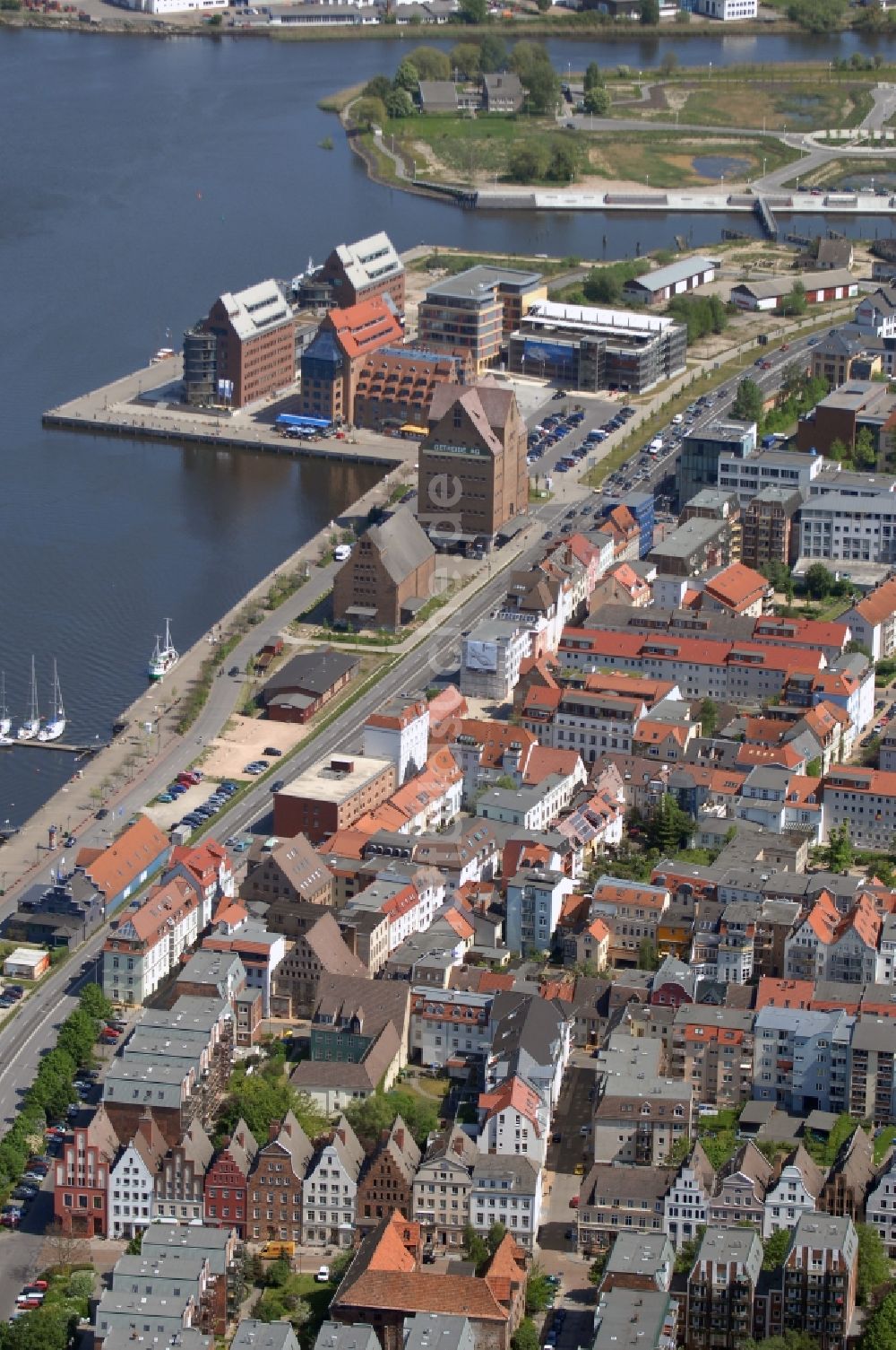 Rostock aus der Vogelperspektive: Altstadtbereich und Innenstadtzentrum in Rostock im Bundesland Mecklenburg-Vorpommern, Deutschland