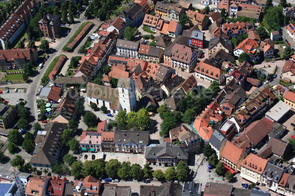 Luftaufnahme Schopfheim - Altstadtbereich und Innenstadtzentrum in Schopfheim im Bundesland Baden-Württemberg