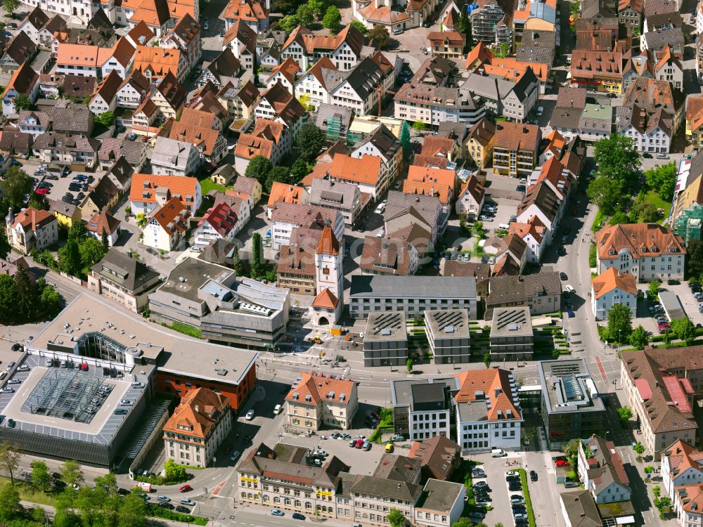 Biberach an der Riß von oben - Altstadtbereich und Innenstadtzentrum an der Straße Zeppelinring - Ulmer-Tor-Straße in Biberach an der Riß im Bundesland Baden-Württemberg, Deutschland