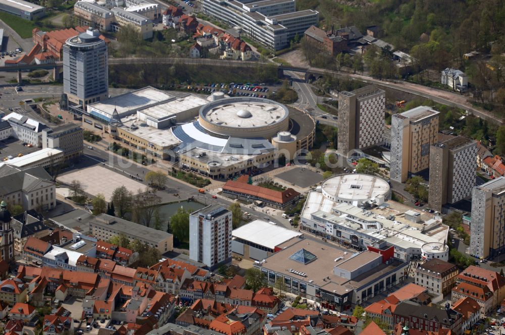 Suhl aus der Vogelperspektive: Altstadtbereich und Innenstadtzentrum in Suhl im Bundesland Thüringen, Deutschland