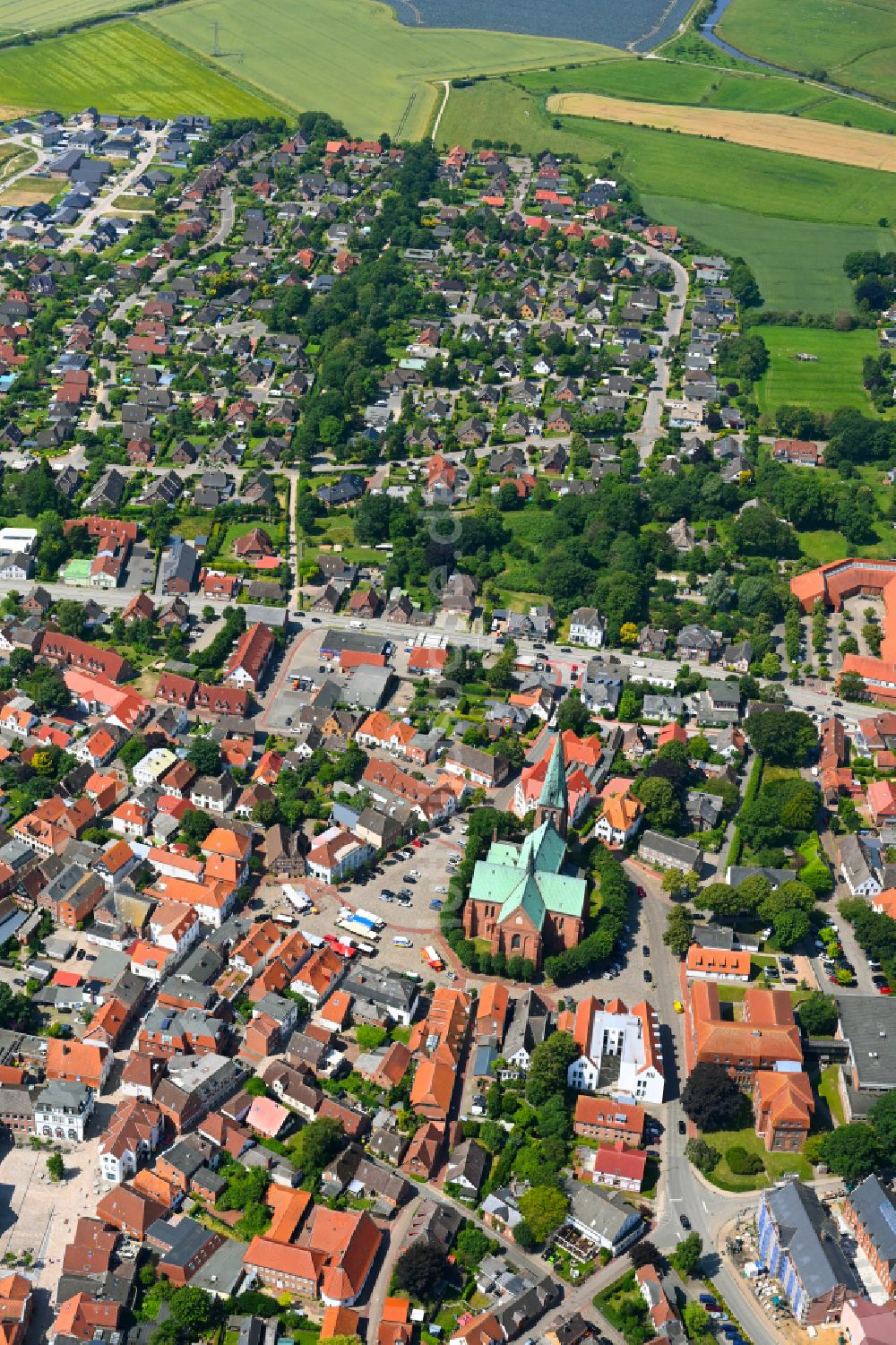 Luftaufnahme Thalingburen - Altstadtbereich und Innenstadtzentrum in Thalingburen im Bundesland Schleswig-Holstein, Deutschland