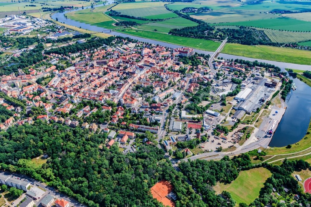 Luftaufnahme Torgau - Altstadtbereich und Innenstadtzentrum in Torgau im Bundesland Sachsen, Deutschland