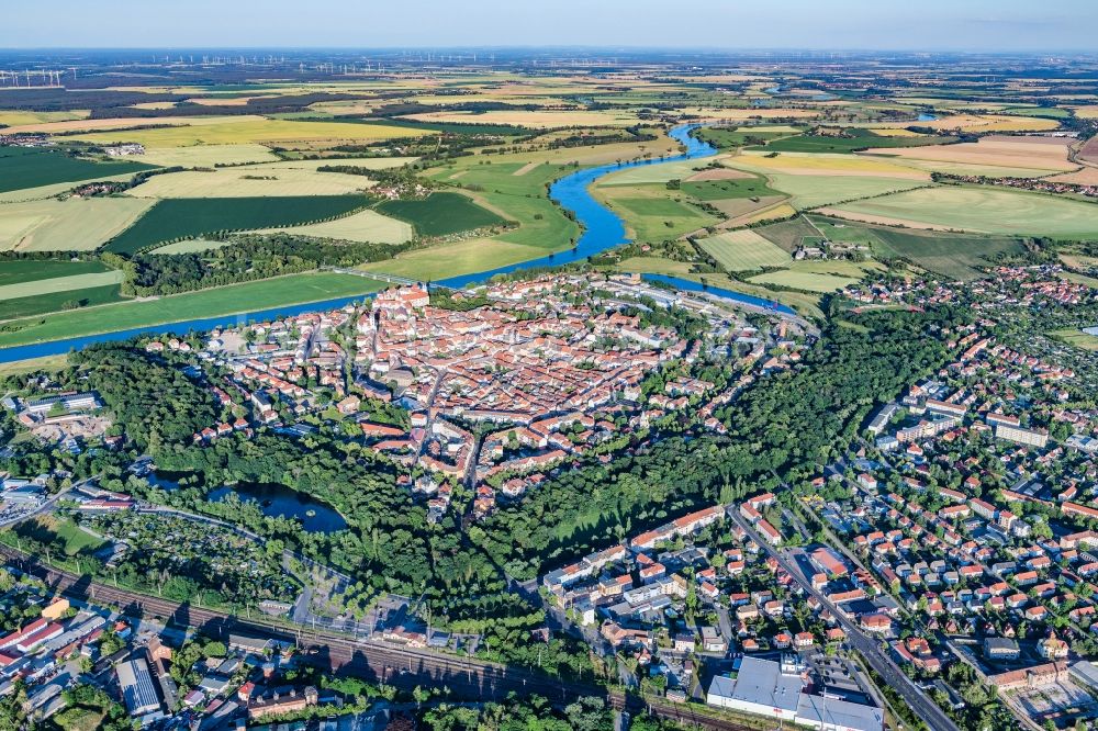 Luftaufnahme Torgau - Altstadtbereich und Innenstadtzentrum in Torgau im Bundesland Sachsen, Deutschland