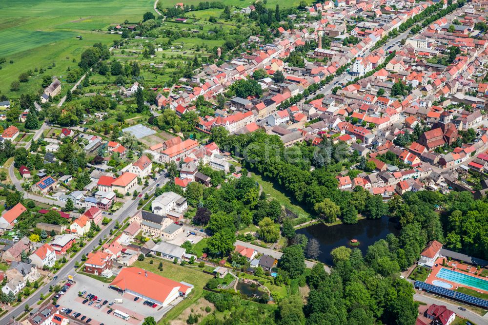 Treuenbrietzen von oben - Altstadtbereich und Innenstadtzentrum in Treuenbrietzen im Bundesland Brandenburg, Deutschland