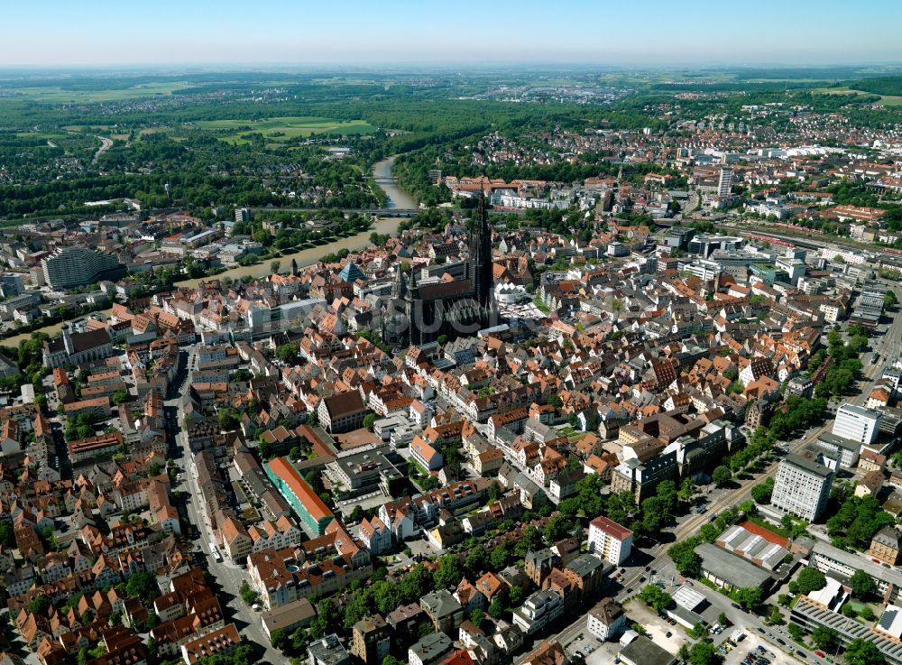 Luftbild Ulm - Altstadtbereich und Innenstadtzentrum in Ulm im Bundesland Baden-Württemberg, Deutschland