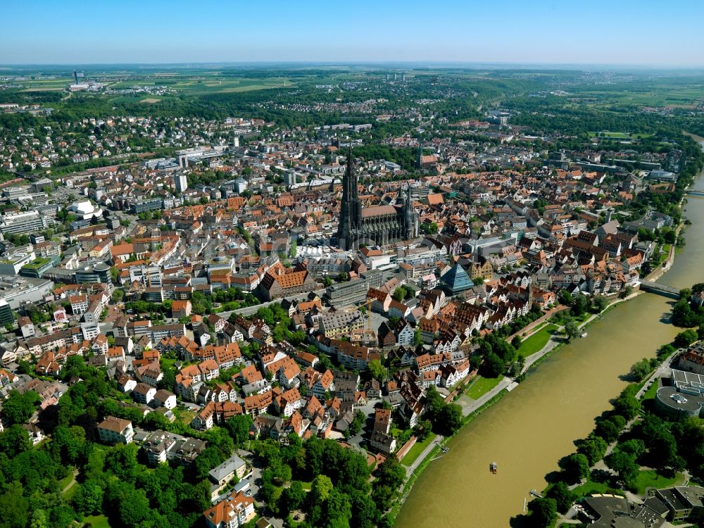 Luftbild Ulm - Altstadtbereich und Innenstadtzentrum in Ulm im Bundesland Baden-Württemberg, Deutschland