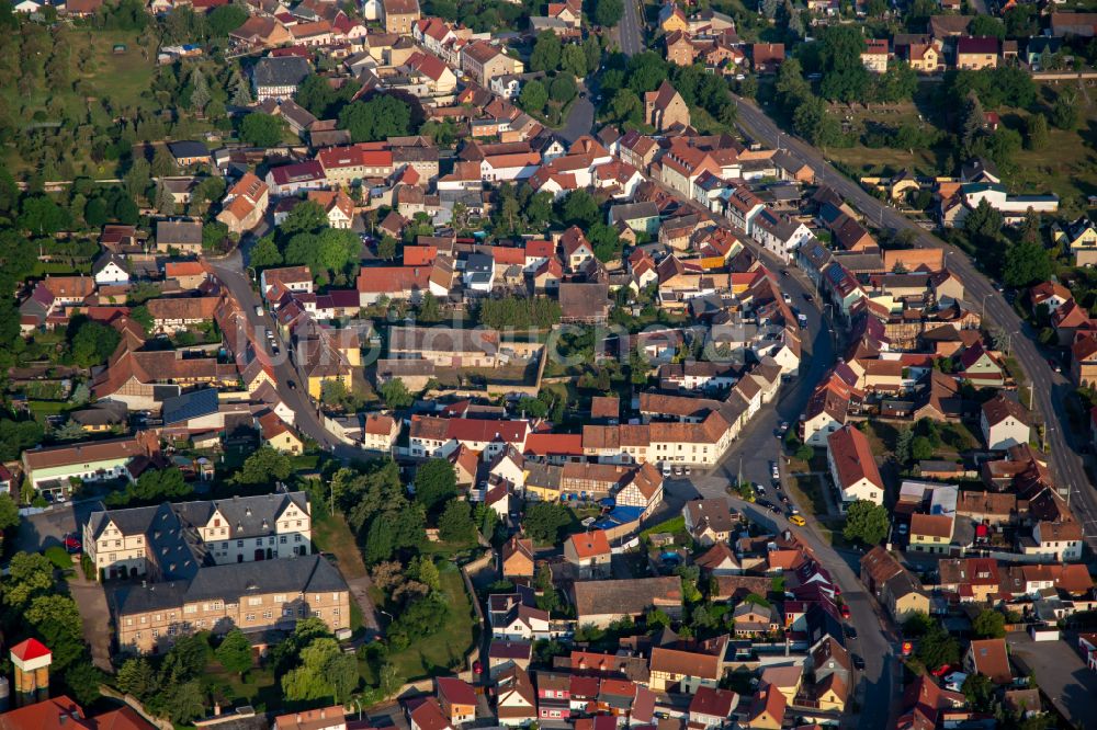 Wallhausen von oben - Altstadtbereich und Innenstadtzentrum in Wallhausen im Bundesland Sachsen-Anhalt, Deutschland