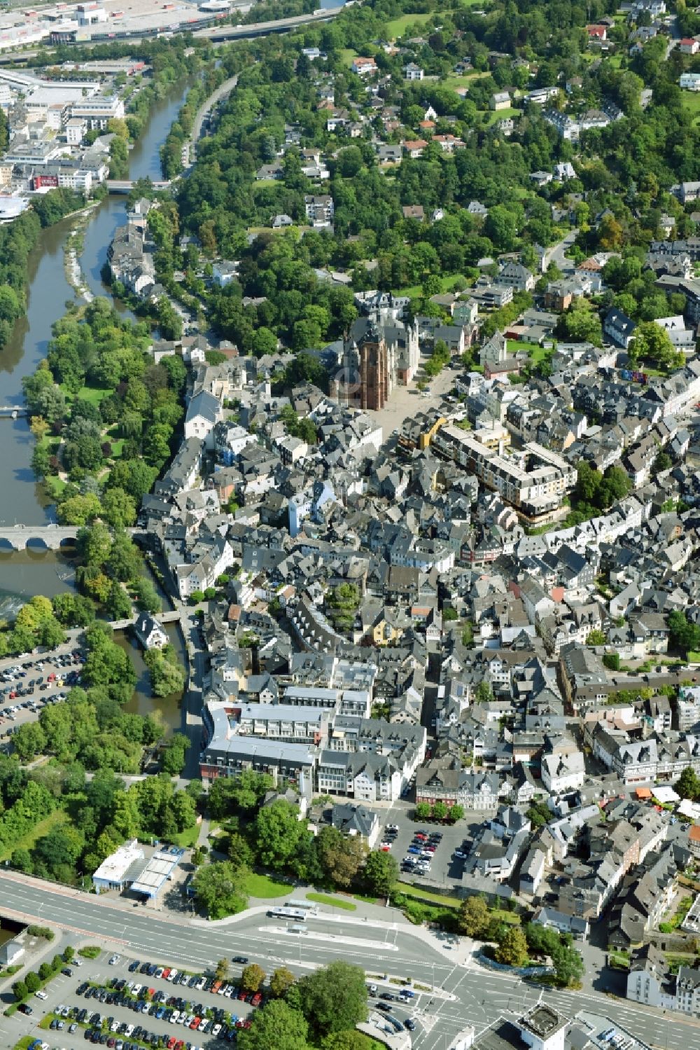 Luftaufnahme Wetzlar - Altstadtbereich und Innenstadtzentrum in Wetzlar im Bundesland Hessen, Deutschland