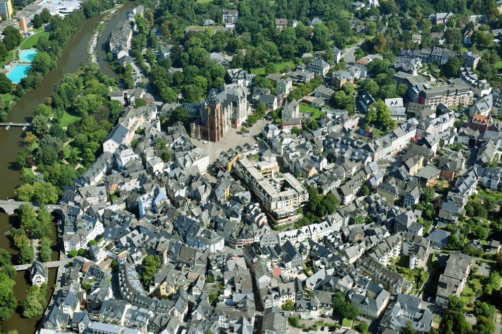 Wetzlar aus der Vogelperspektive: Altstadtbereich und Innenstadtzentrum in Wetzlar im Bundesland Hessen, Deutschland