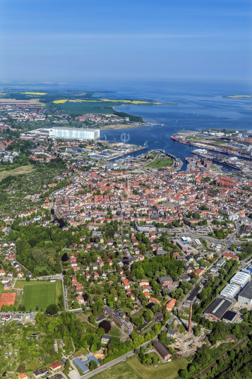 Luftbild Wismar - Altstadtbereich und Innenstadtzentrum in Wismar im Bundesland Mecklenburg-Vorpommern