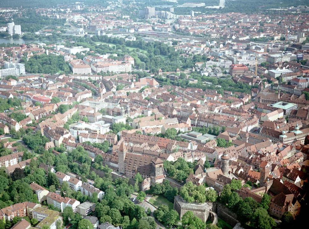 Nürnberg aus der Vogelperspektive: Altstadtkern mit dem Stadtzentrum von Nürnberg.