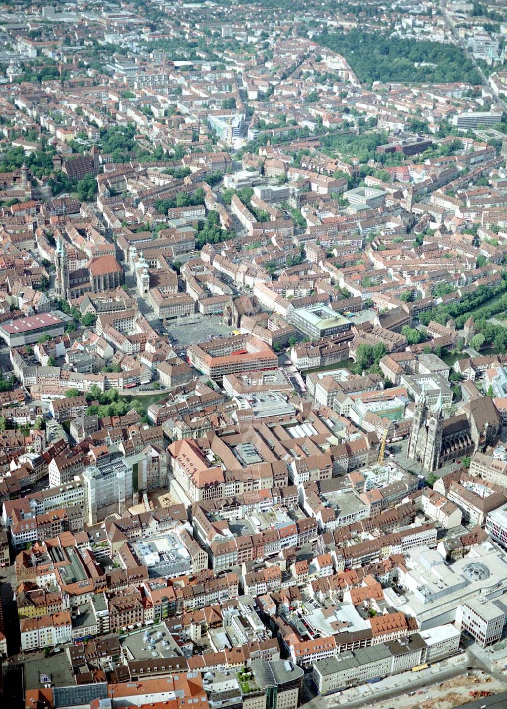 Nürnberg aus der Vogelperspektive: Altstadtkern mit dem Stadtzentrum von Nürnberg.