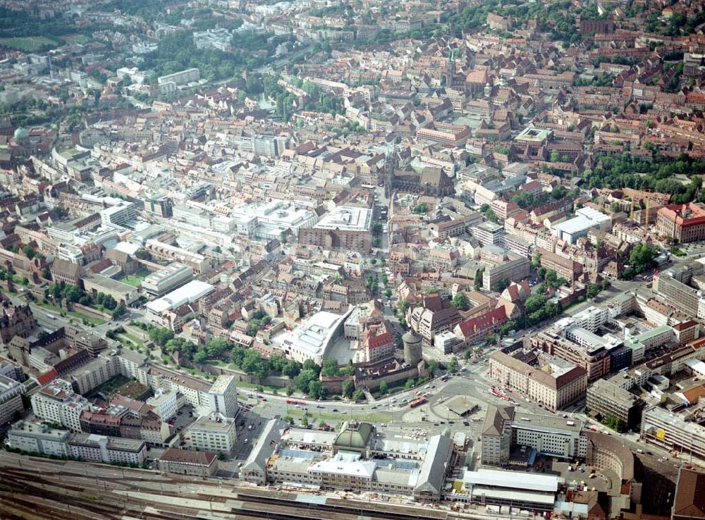 Nürnberg von oben - Altstadtkern mit dem Stadtzentrum von Nürnberg.