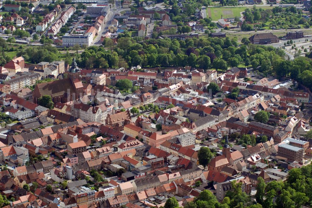 Luftaufnahme Wittstock - Altstadtkern und das Stadtzentrum von Wittstock/Dosse