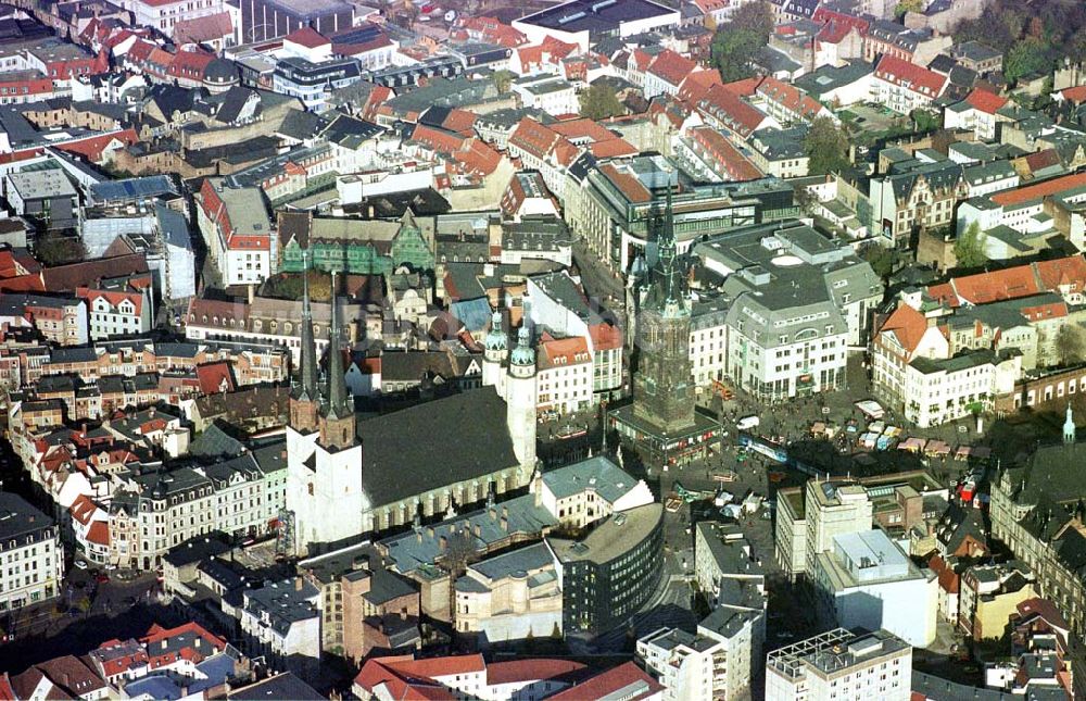 Luftaufnahme Halle / Saale - Altstadtzentrum und Marktplatz von Halle an der Saale