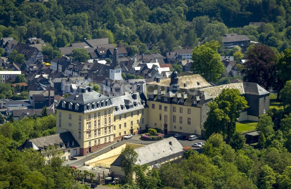 Bad Laasphe aus der Vogelperspektive: Anlage des Schloss Wittgenstein bei Bad Laasphe im Bundesland Nordrhein-Westfalen