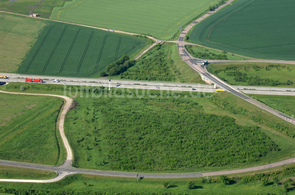 Bad Lauchstädt aus der Vogelperspektive: Anschlussstelle Bad Lauchstädt der A 38 in Sachsen-Anhalt