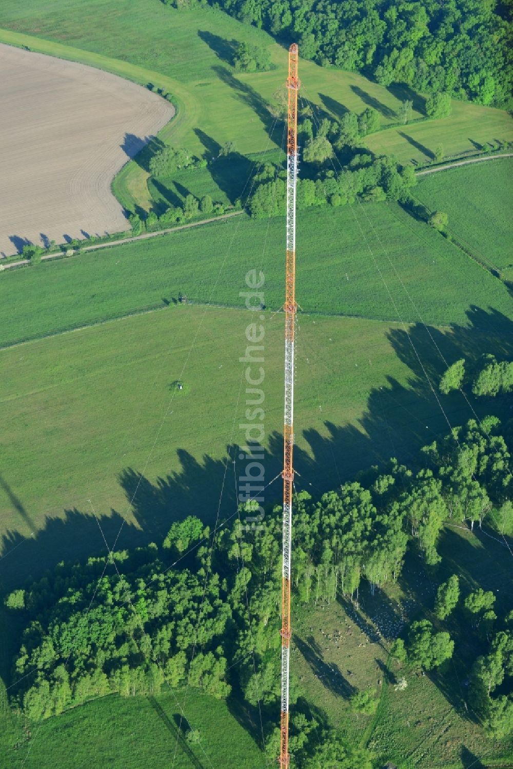 Luftaufnahme Zehlendorf, Oranienburg - Antennen- Sendeturm und Funkmast bei Zehlendorf, Oranienburg im Bundesland Brandenburg