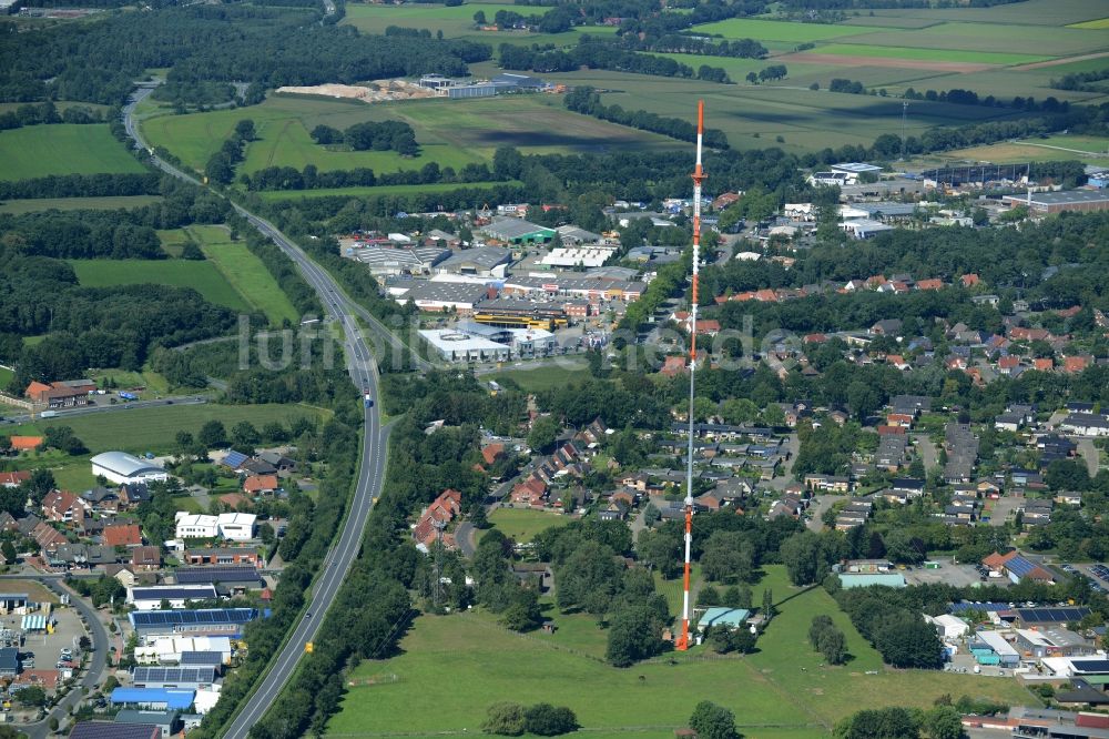 Luftbild Lingen (Ems) - Antennen- Sendeturm und Funkmast des Norddeutscher Rundfunk in Lingen (Ems) im Bundesland Niedersachsen