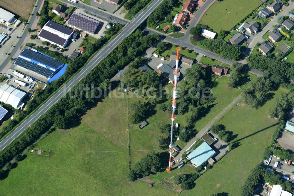 Luftbild Lingen (Ems) - Antennen- Sendeturm und Funkmast des Norddeutscher Rundfunk in Lingen (Ems) im Bundesland Niedersachsen