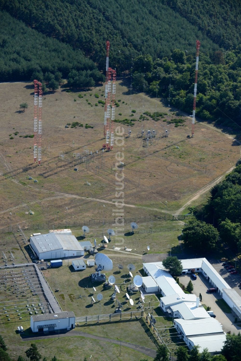 Lampertheim von oben - Antennen- Sendeturm und Funkmast der Sendeanlage in Lampertheim im Bundesland Hessen