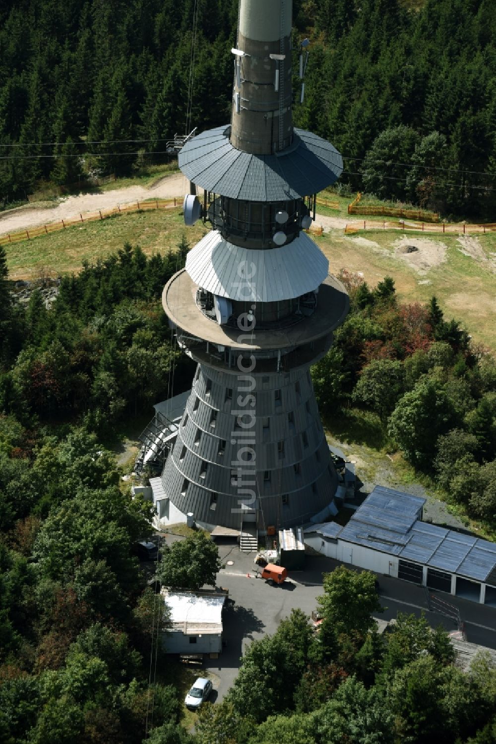 Luftaufnahme Bischofsgrün - Antennen- Sendeturm und Funkmast Sender Ochsenkopf in Bischofsgrün im Bundesland Bayern