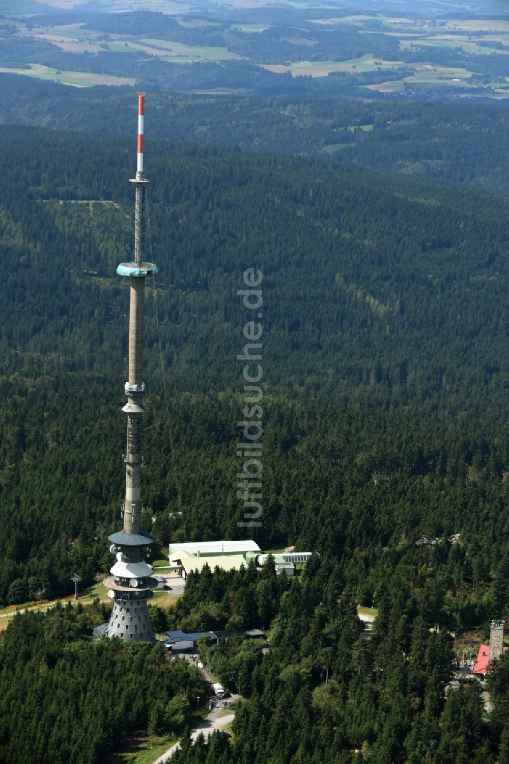 Bischofsgrün aus der Vogelperspektive: Antennen- Sendeturm und Funkmast Sender Ochsenkopf in Bischofsgrün im Bundesland Bayern