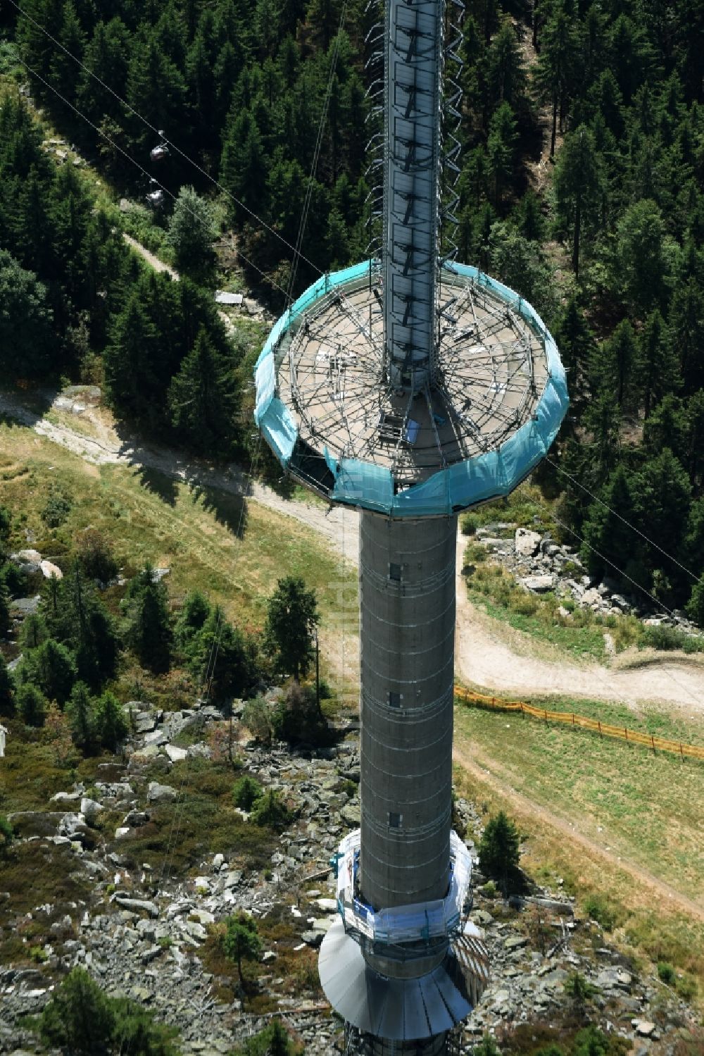 Luftaufnahme Bischofsgrün - Antennen- Sendeturm und Funkmast Sender Ochsenkopf in Bischofsgrün im Bundesland Bayern