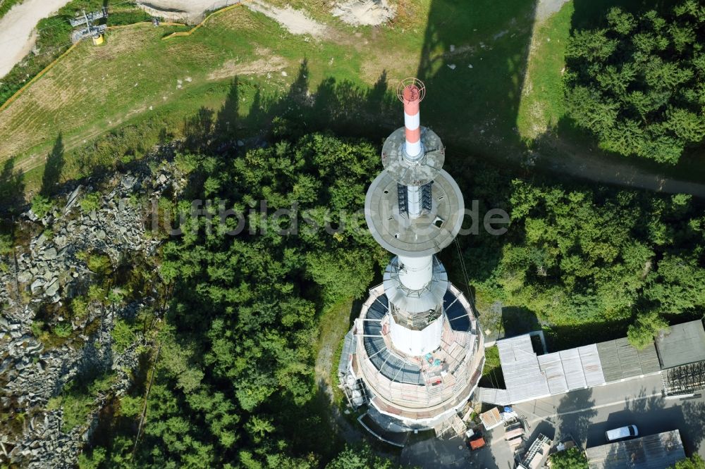 Bischofsgrüner Forst von oben - Antennen- Sendeturm und Funkmast Sender Ochsenkopf in Bischofsgrün im Bundesland Bayern