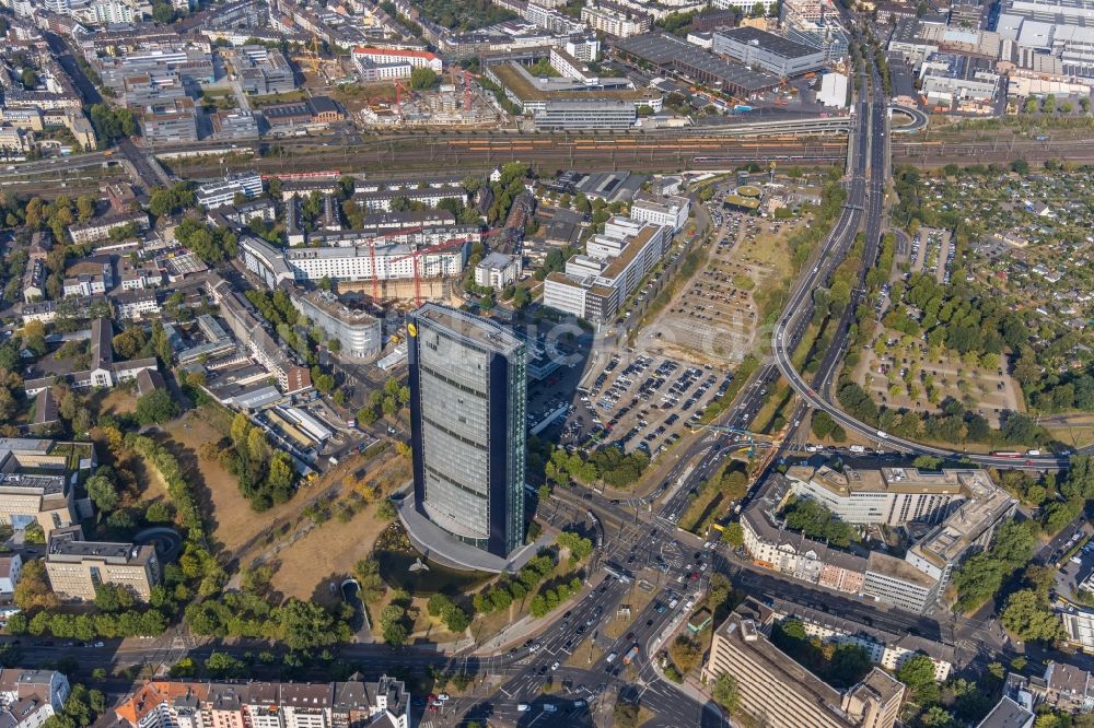 Düsseldorf aus der Vogelperspektive: ARAG-Tower des Versicherungs- Unternehmens ARAG SE in Düsseldorf im Bundesland Nordrhein-Westfalen