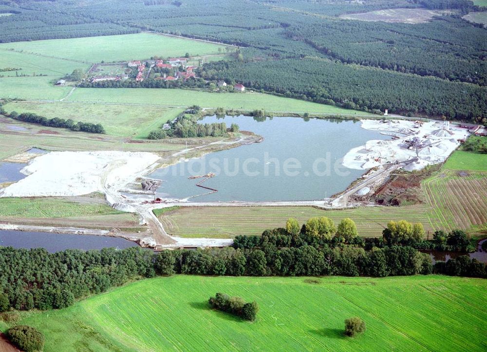 Luftbild Burg - Arbeiten zum Ausbau des Elbe - Havel - Kanales nordöstlich von Burg.