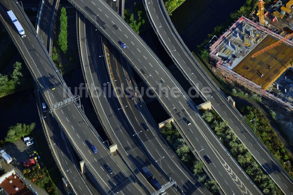 Luftbild Berlin - Areal des Autobahndreieck der Stadtautobahn A100 / A113 Berlin