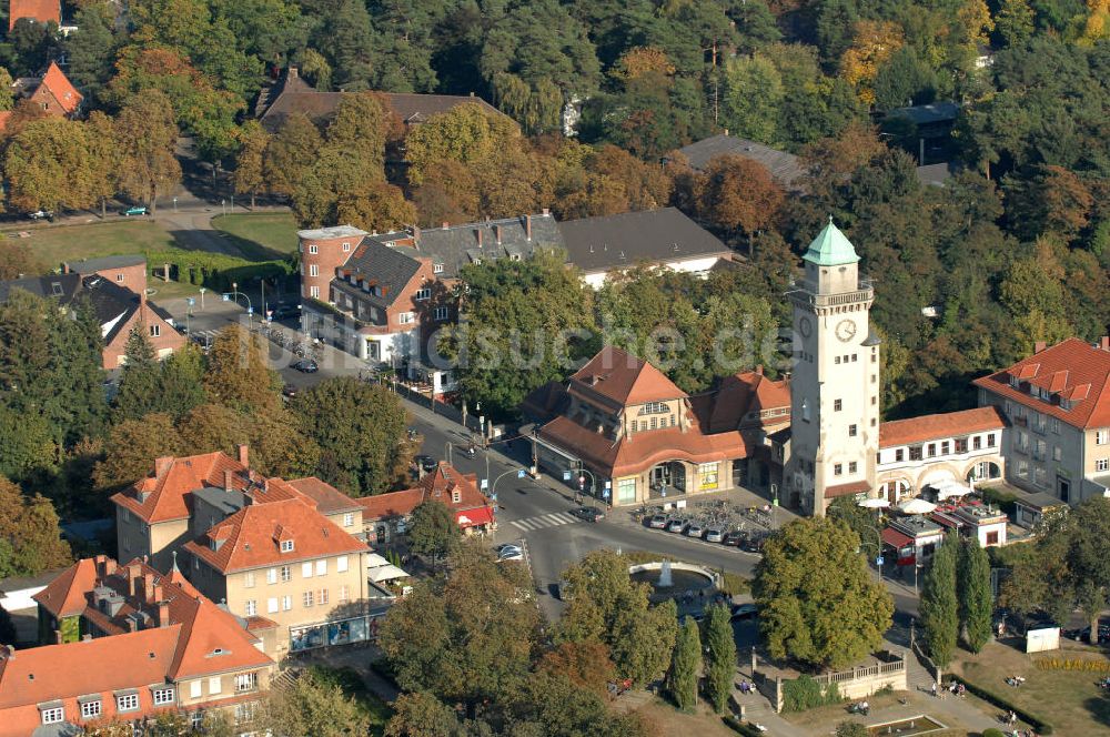 Berlin - Frohnau von oben - Areal am S-Bahnhof Berlin - Frohnau