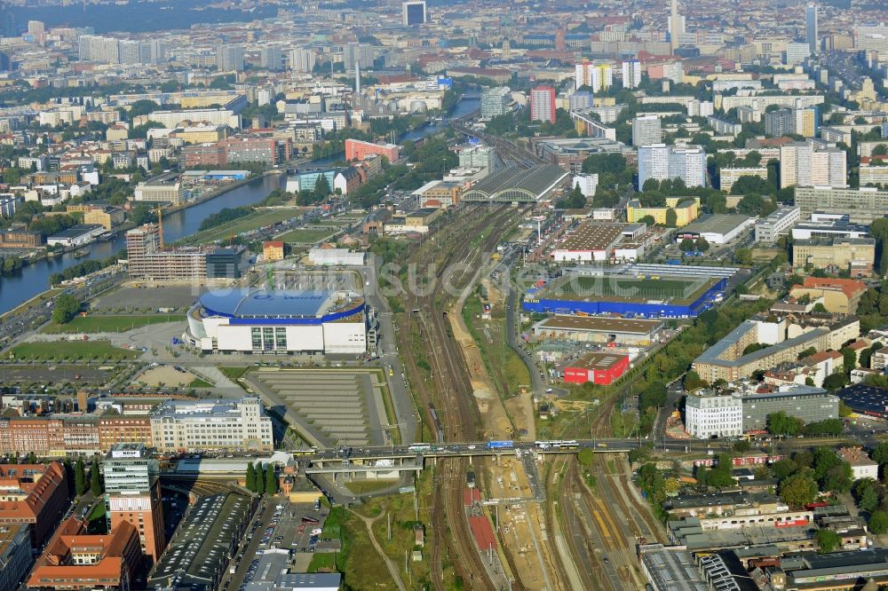 Luftbild Berlin - Areal des S-Bahnhofes Warschauer Straße in Berlin vor der geplanten Modernisierung