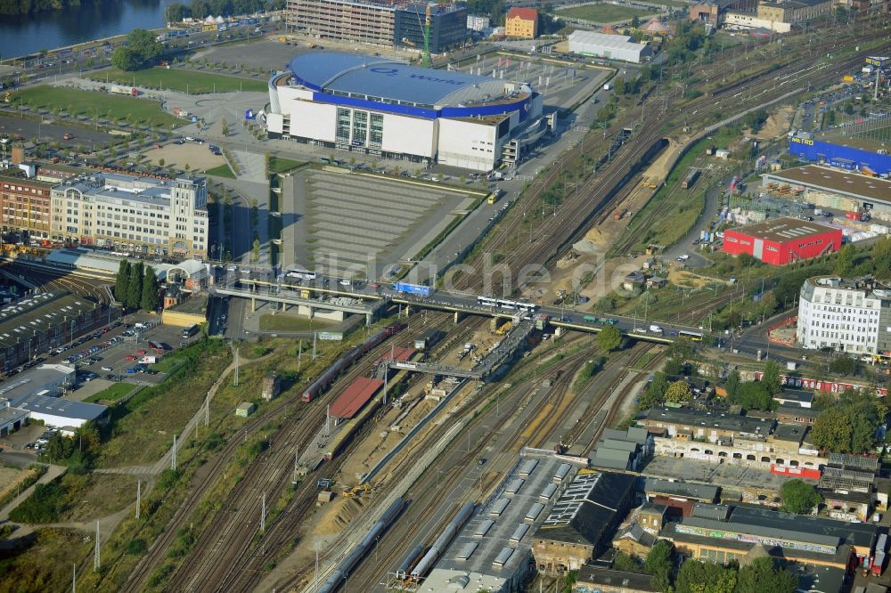 Berlin von oben - Areal des S-Bahnhofes Warschauer Straße in Berlin vor der geplanten Modernisierung